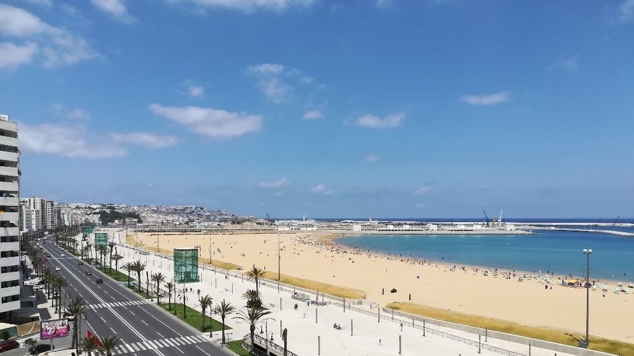 توقعات أحوال الطقس ليوم غد الإثنين في مختلف المناطق والمدن الرئيسية